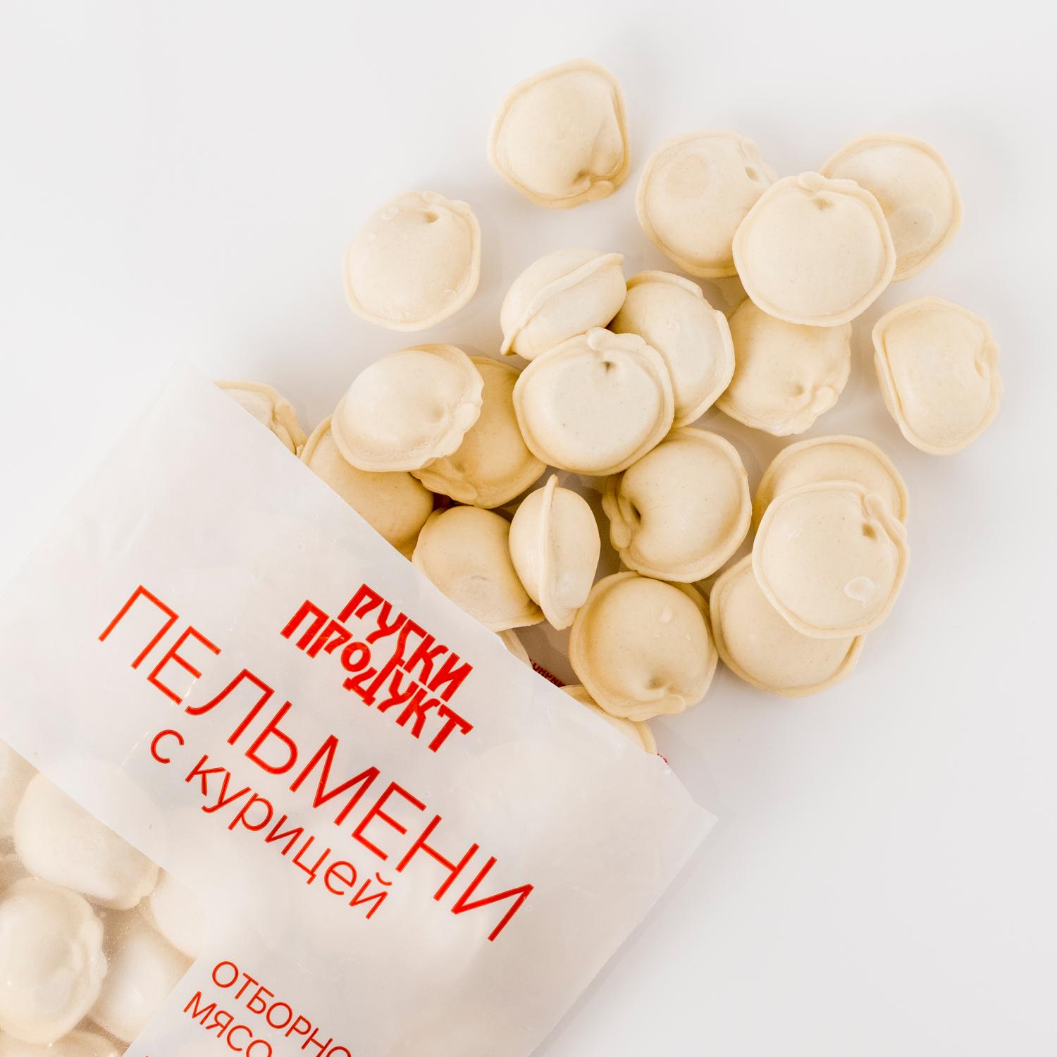 Pelmeni (coltunasi) cu pui 